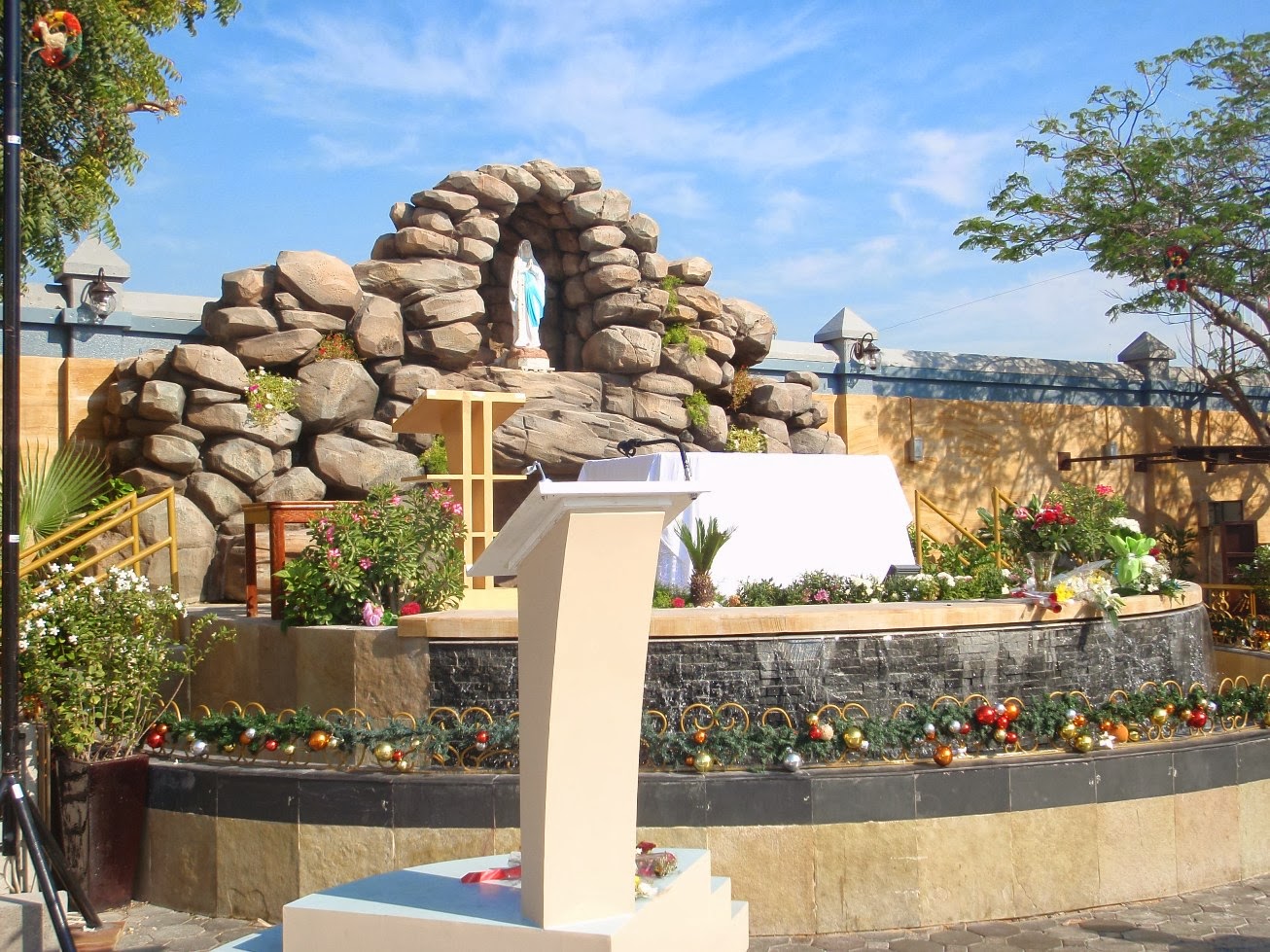 The Christmas Photo Album Dubai 2011 Simple Dreams