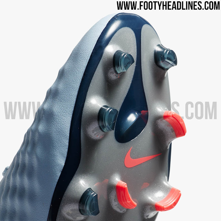 nike magista opus light blue