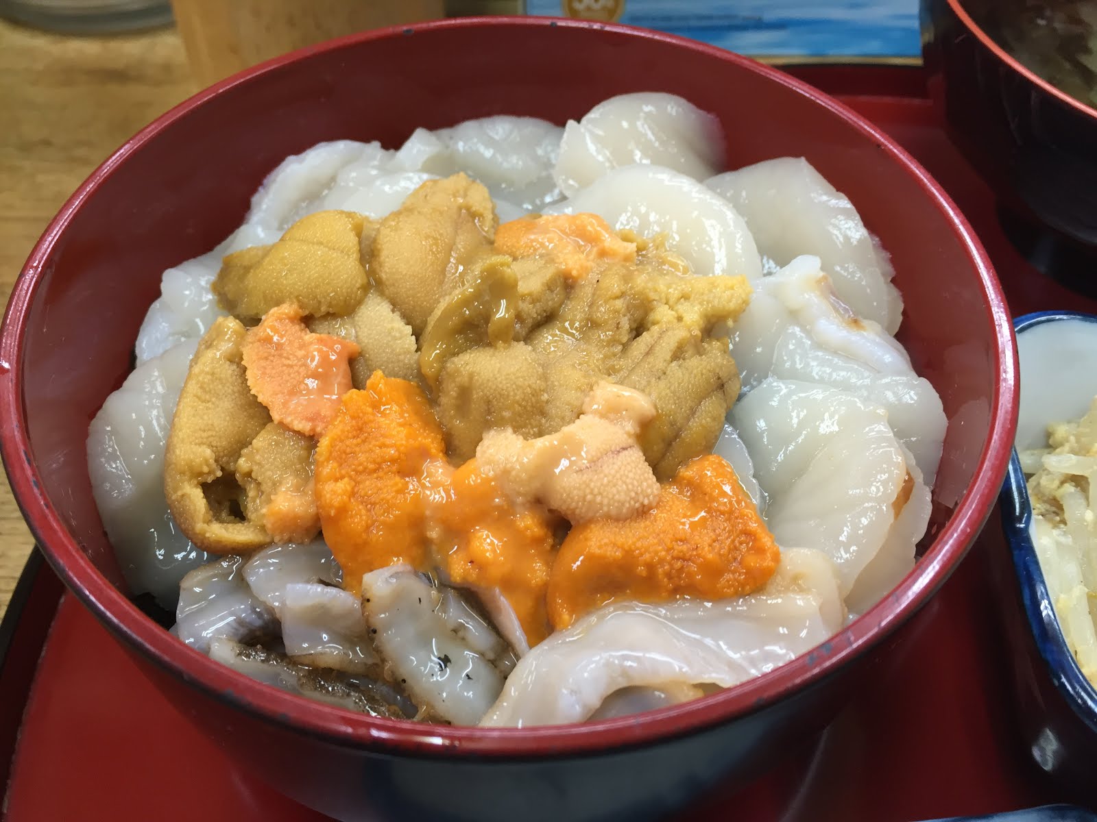 Life, travel, beauty Otaru Sankaku Market Uni Hotate Don