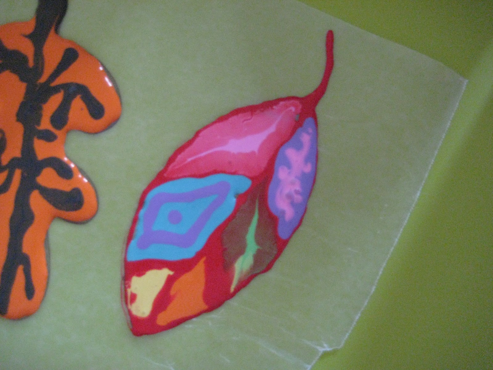 Pink and Green Mama * Fall Fun Making Leaves With Elmer's Glue and