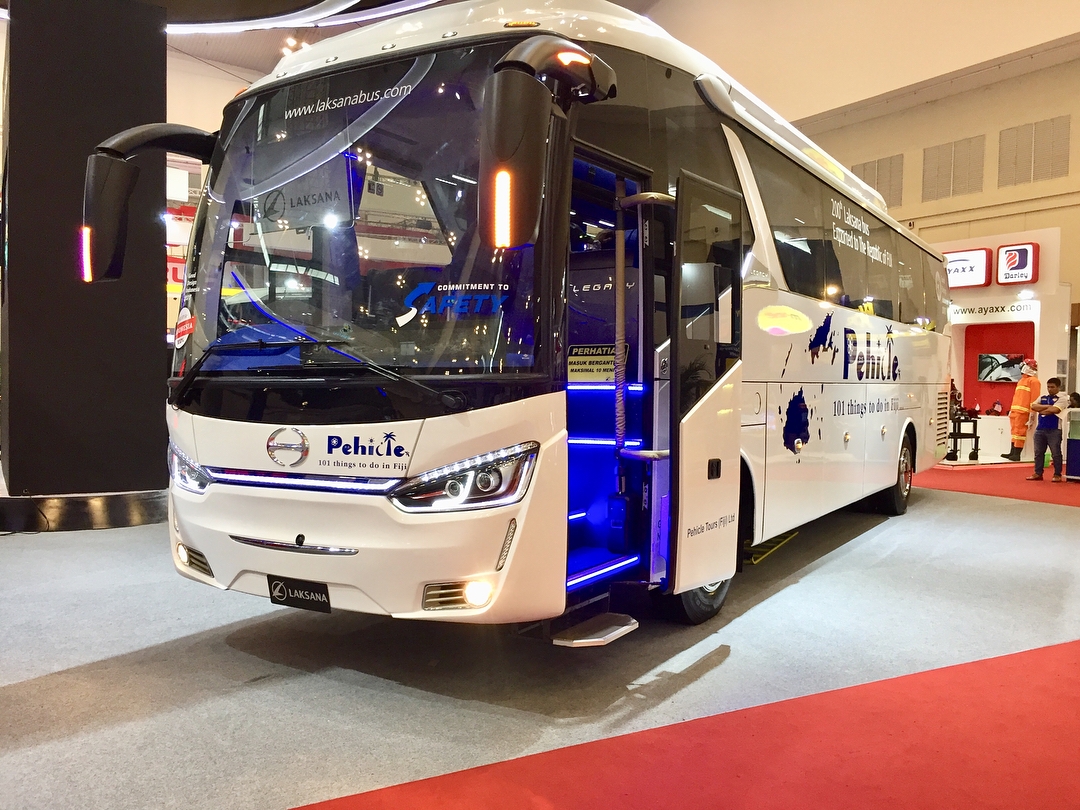 Revolusi di Jalan Raya: Melihat Lebih Dekat Bus Medium Terbaru 2018