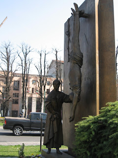 Manzu's Monument to the Partisan in his home city of Bergamo