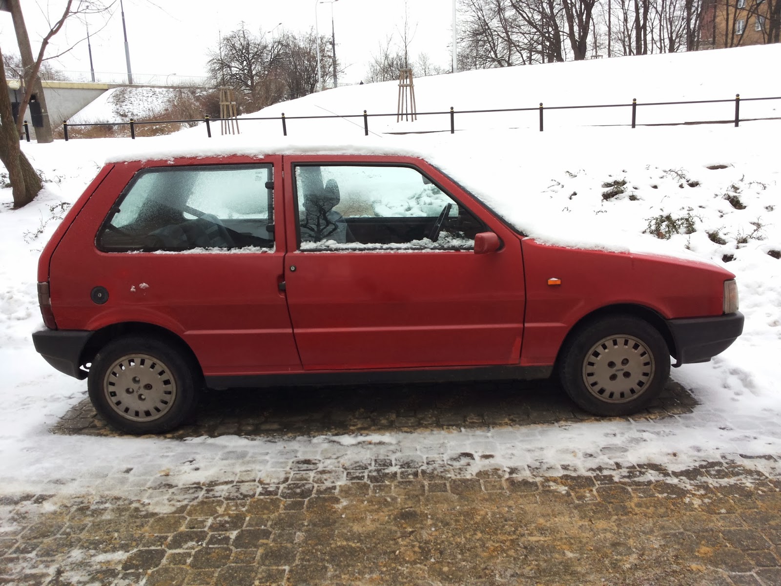 Old Parked Cars Warsaw 1989 Fiat Uno 1.0 45 Mk.I