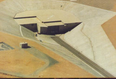Existem mais de 10 BASES Existem mais de 10 BASES
