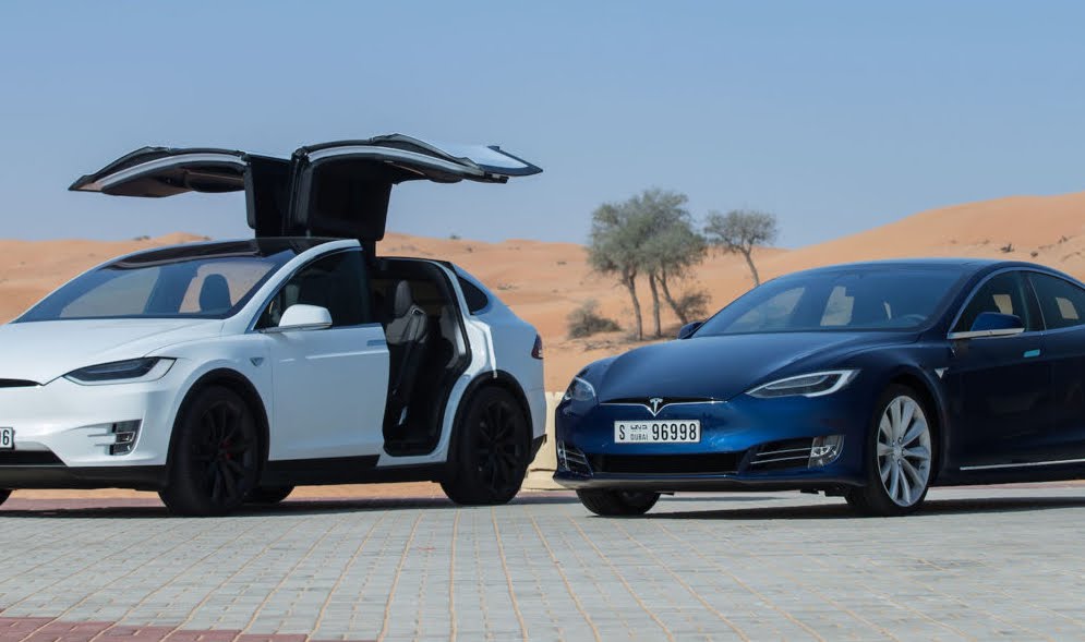 Richiamo per Tesla: problema al servosterzo all’auto limousine Model S Richiamo per Tesla: problema al servosterzo all’auto limousine Model S