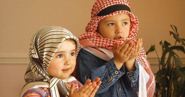 Pena Maya Menulis: Wordless Wednesday :: Praying kids # 