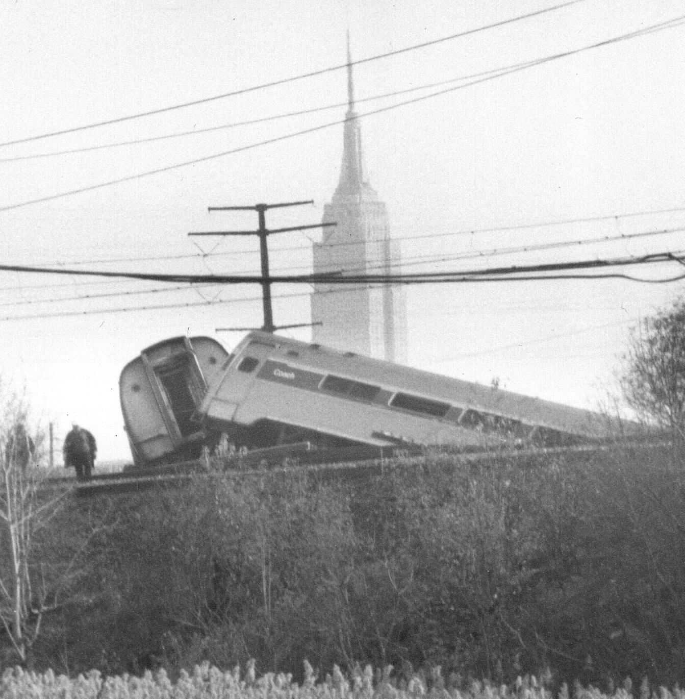 Sully's Photo: Secaucus train crash: 1997