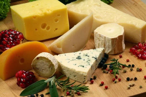 Ευρωπαϊκά τυριά - ποικιλίες κα χαρακτηριστικά ⇒ από «Τα φαγητά της γιαγιάς»