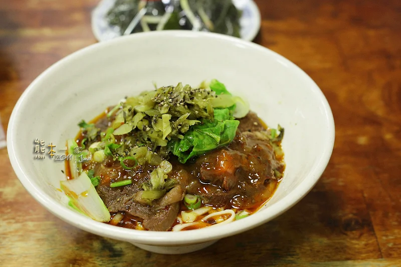 三峽介壽國小前小吃|臻品牛肉麵館