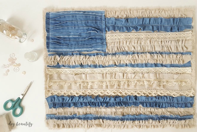 shabby fabric strips flag tutorial