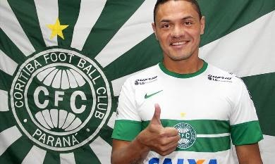 MARINGÁ - Coritiba Crocodiles fatura o Brasileiro de Futebol Americano -  Orlando Gonzalez