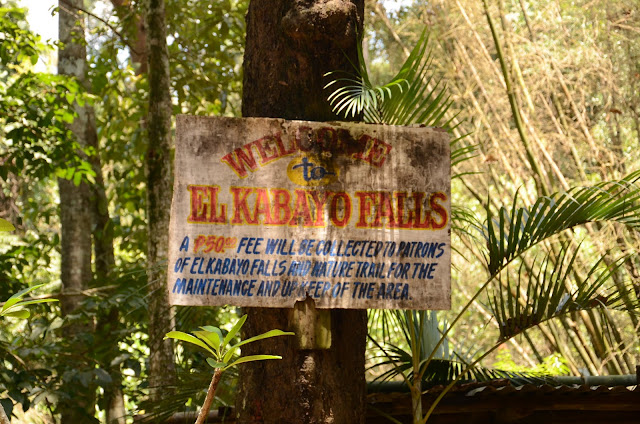 El Kabayo waterfall sign