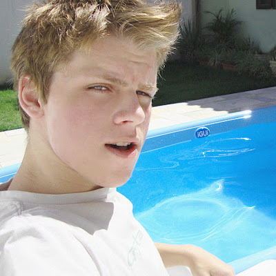 All About Gael Augusto