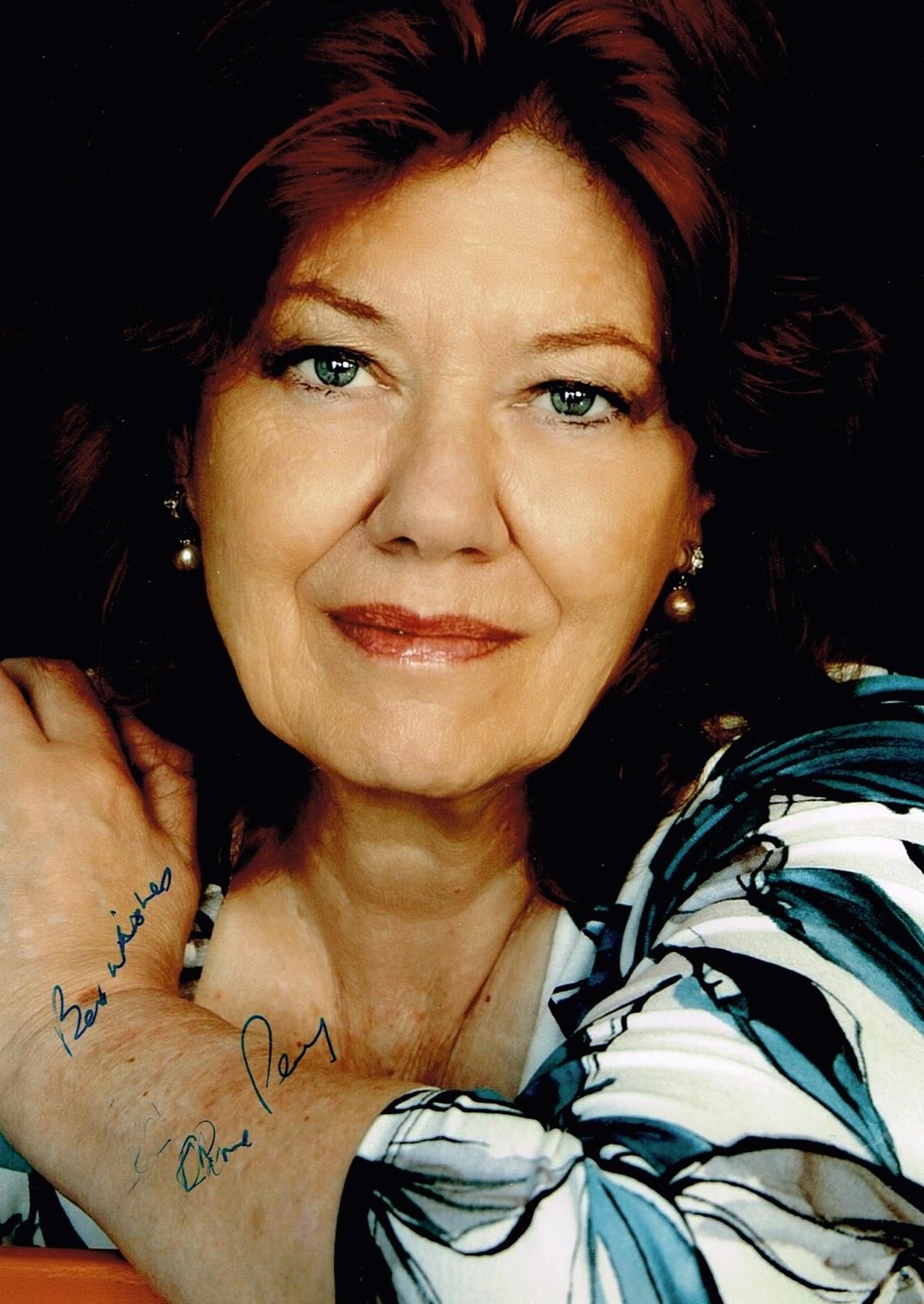 Mark&rsquo;s Autographs: TTM Success - Author Anne Perry