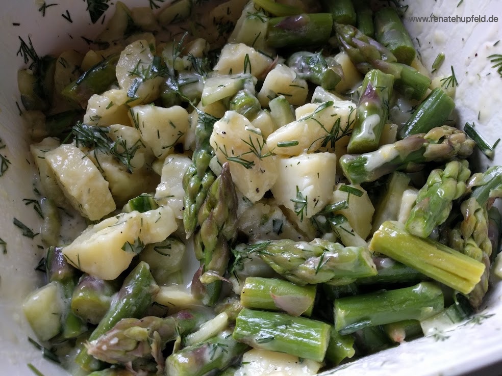 renate goes vegan: Kartoffelsalat mit grünem Spargel