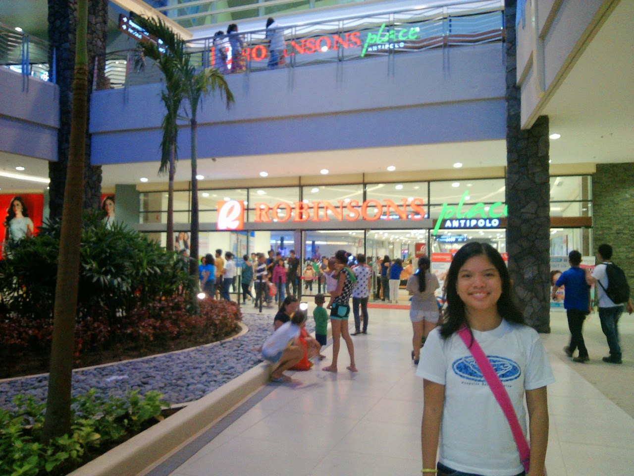 Toys R Us at Robinson's Place Antipolo homeschooling is cool