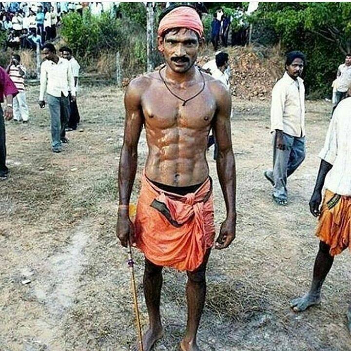 He Is A Daily Wage Labour From Southern India Fitness And Health