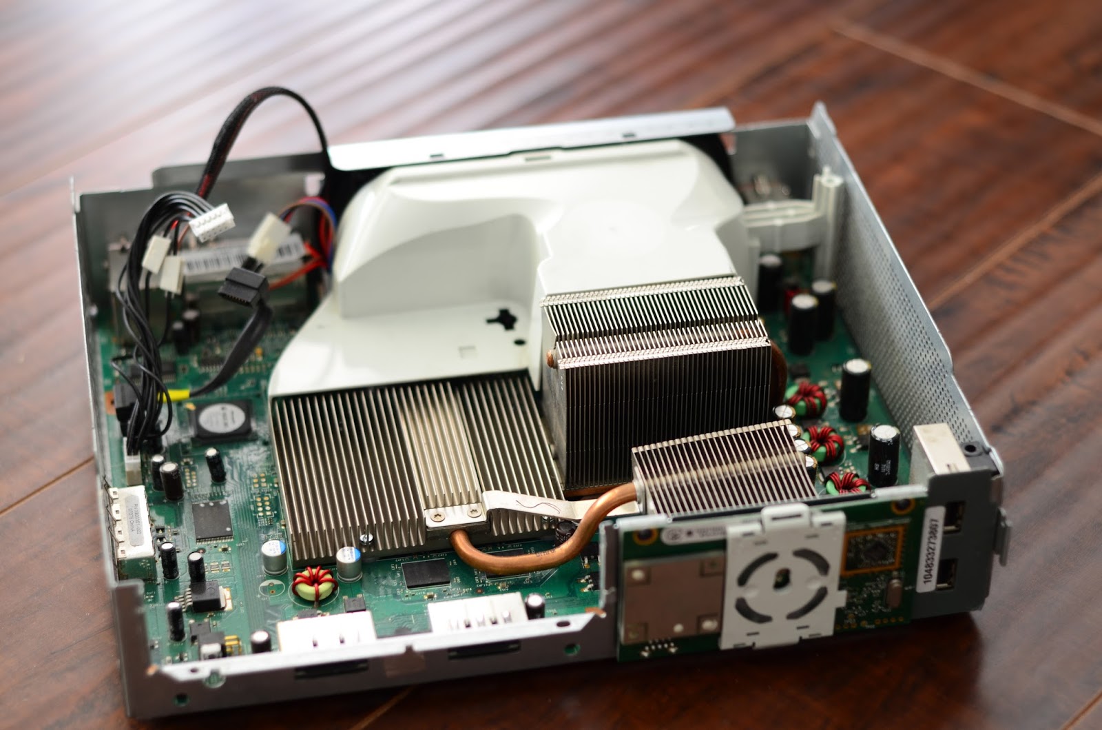 Fishes and Pie Xbox 360 120mm fan mod for quietness