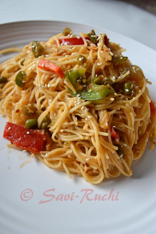 Savi-Ruchi: Noodles and Vegetables with Honey Ginger Sauce