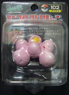 Exeggcute Pokemon figure Tomy Monster Collection black package series