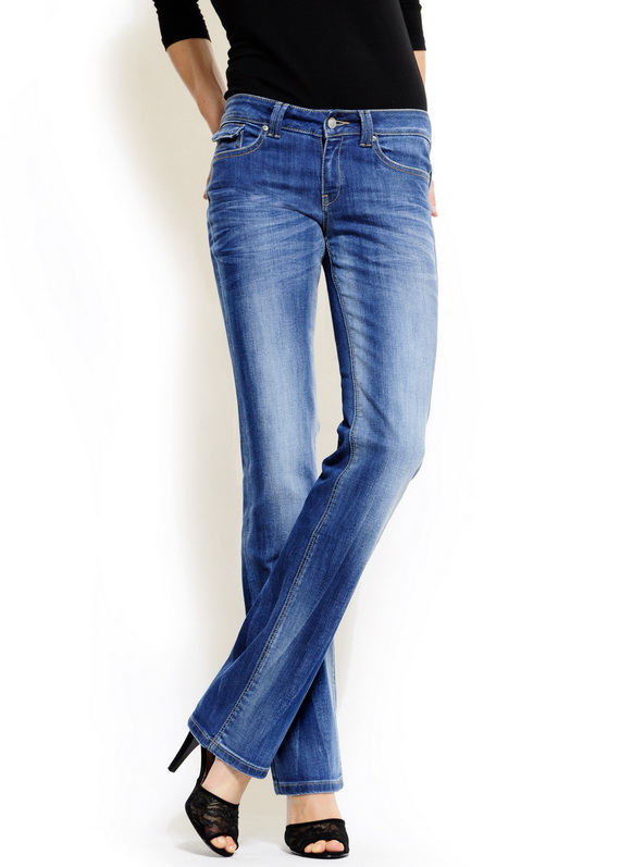 Latest Jeans Collection for Women by Mango Flare and Capri | Style-choice