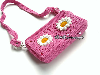  crochet, crochet bag, tas rajut, tas rajut remaja, tas rajut 3 ritsleting, tas rajut 3 retsleting, tas rajut dewasa, tas rajut unik, tas rajut kekinian, tas rajut bunga, karya perajut muda, rajut tangan berkualitas, tas rajut 3 kantong