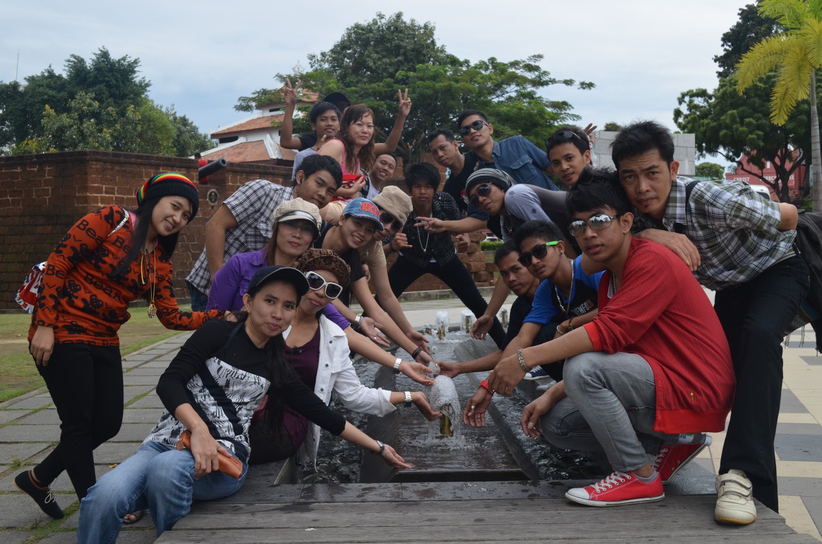 INDAHNYA KEBERSAMAAN Bersama teman&quot; adalah hal yang