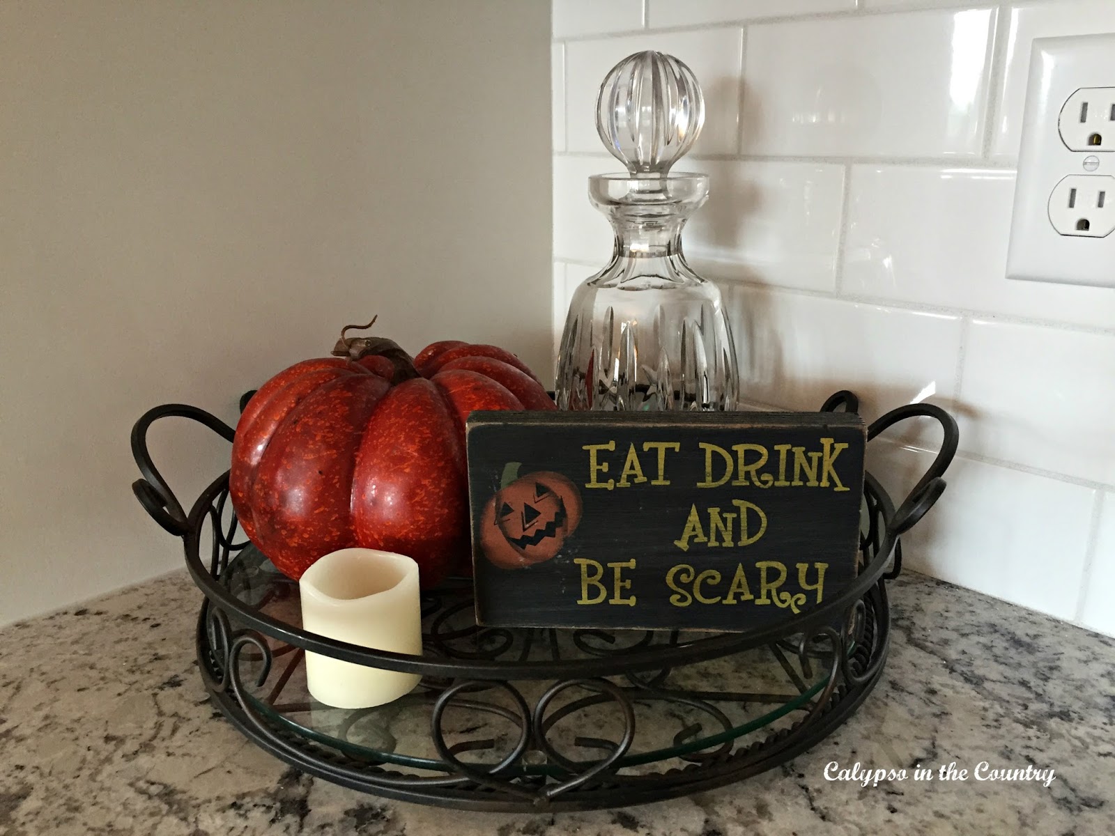 Halloween vignette