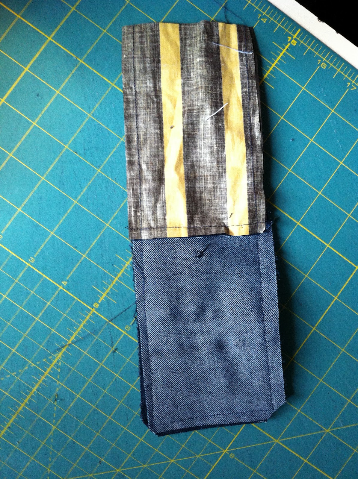 Sewing for Utange: Phone case from pockets