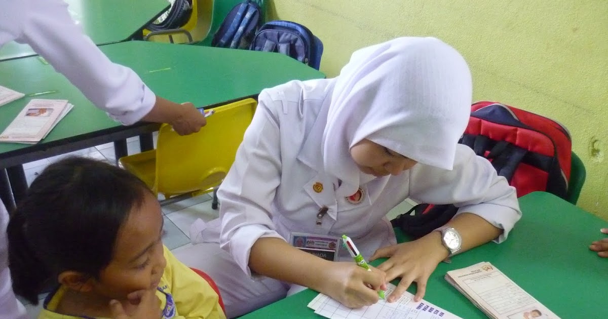 Klinik Ibu Dan Anak - SINDOgrafis: Kedekatan Emosional Ibu dan Anak