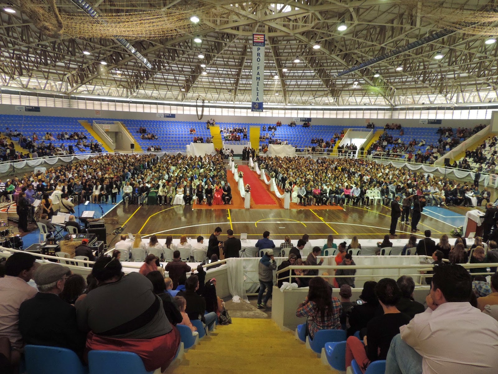 Blog do Jaime BLOG FOTOS E NOTÍCIAS DE BLUMENAU Neste sábado Blumenau realiza o CASAMENTO