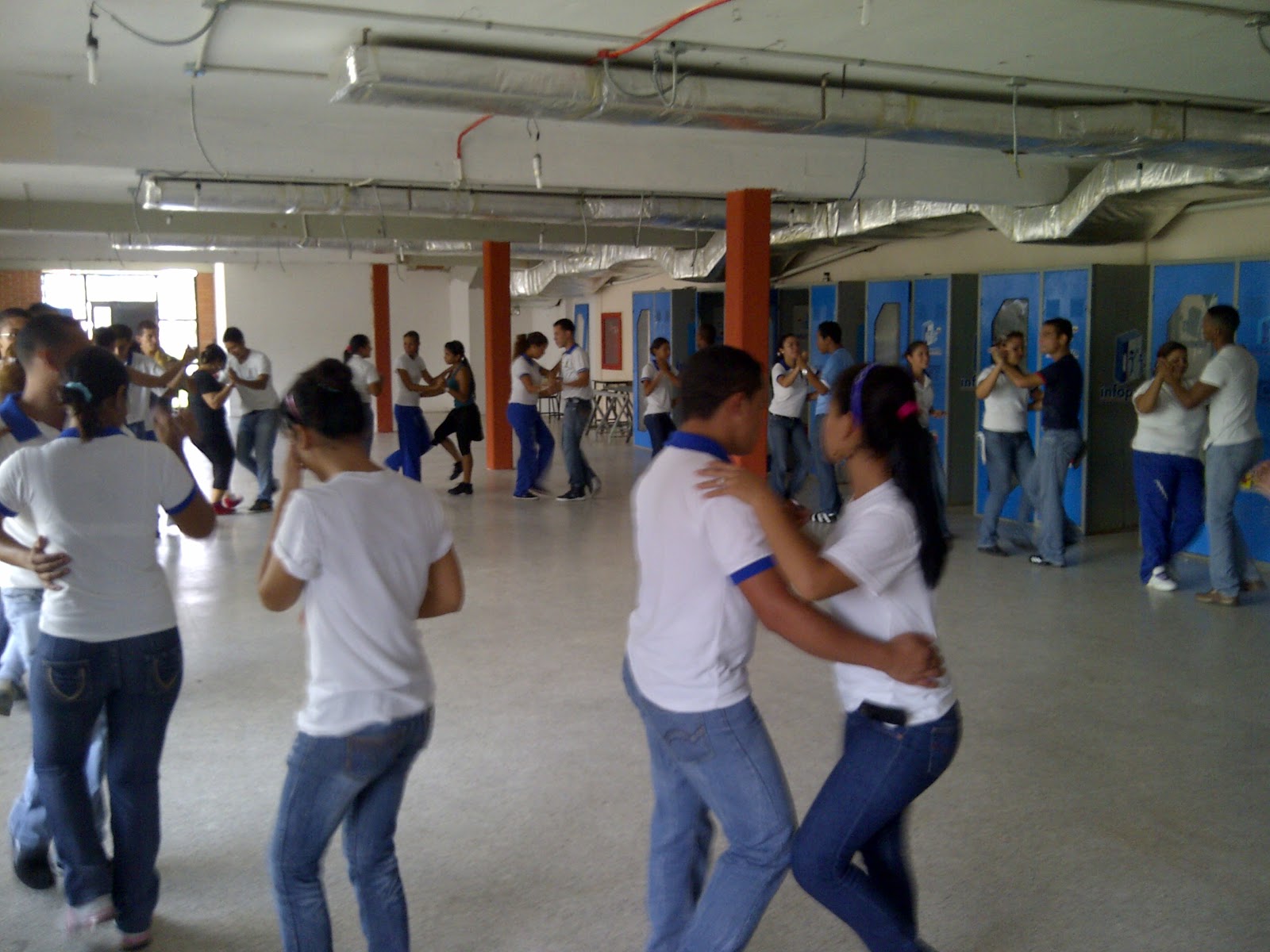 Academia de Salsa "Son Latino"