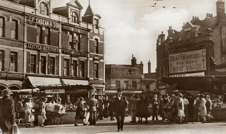 Andrew Simpson A new book on Woolwich and its past