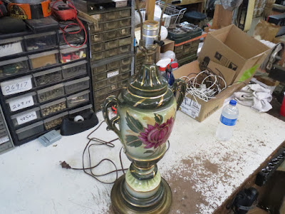 Lamp Parts and Repair | Lamp Doctor: 5 Steps To Replace A Lamp Socket