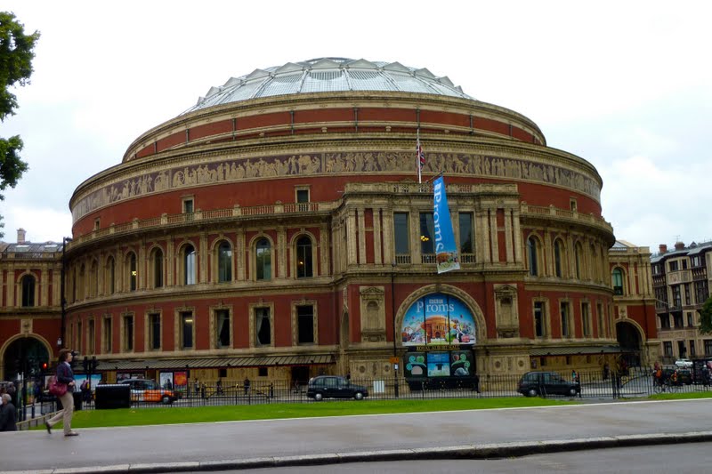 MisFitz Abroad: The Ins and Outs of the Inns of Court