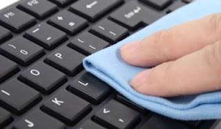 Mengatasi Keyboard Laptop Terkena Air