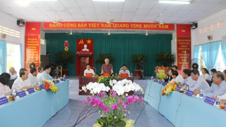 Tổng Bí thư: 'Chống cho được tham nhũng, hư hỏng trong nội bộ' - Ảnh 2 Tong Bi thu: 'Chong cho duoc tham nhung, hu hong trong noi bo' - Anh 2