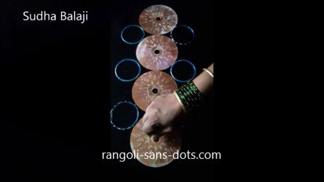 Diwali-rangoli-designs-with-CDs-1.png