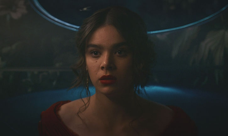 Performer Of The Year - Readers' Choice Most Outstanding Performer of 2019 - Hailee Steinfeld (TIED)