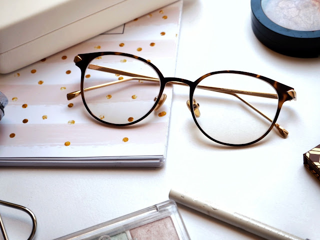 makeup for glasses, optically.co glasses, prescription glasses, tortoise shell glasses