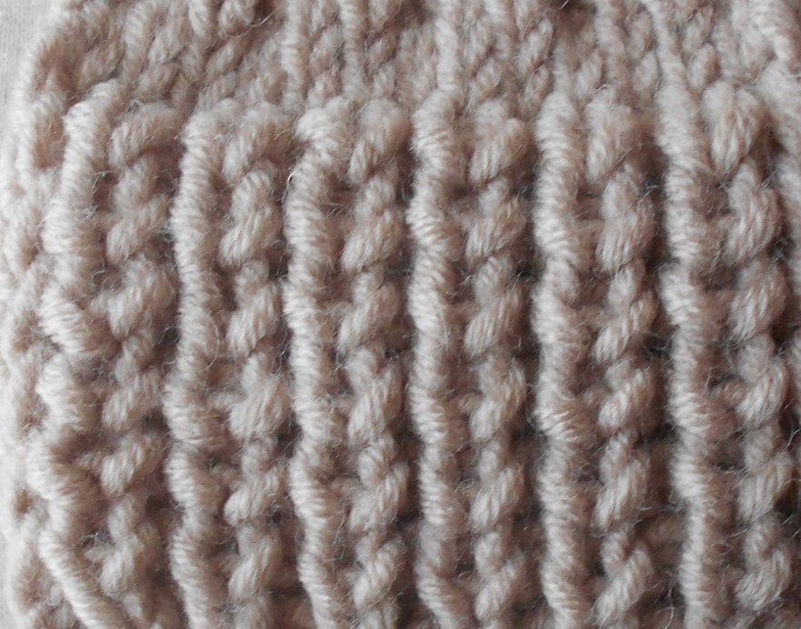 Как се плете на две игли и на една кука: започване, бримки, плетки ...