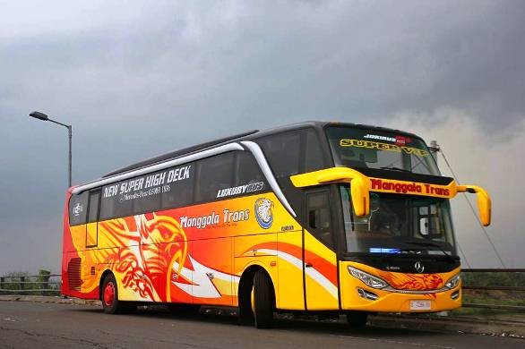 Mengarungi Tanah Tana Toraja: Petualangan dan Kenyamanan dengan Bus Pariwisata