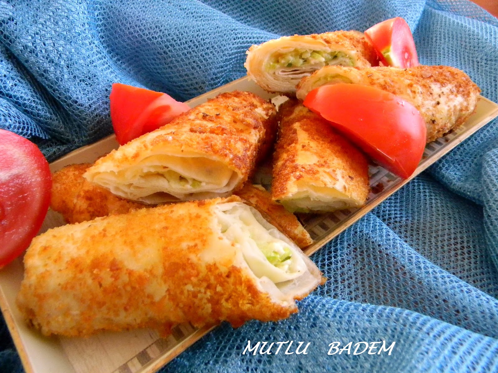 KABAKLI BÖREK Mutlu Badem