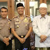 Kapolres Metro Bekasi Silaturahmi ke Putra Pahlawan Nasional KH.  Noer Alie