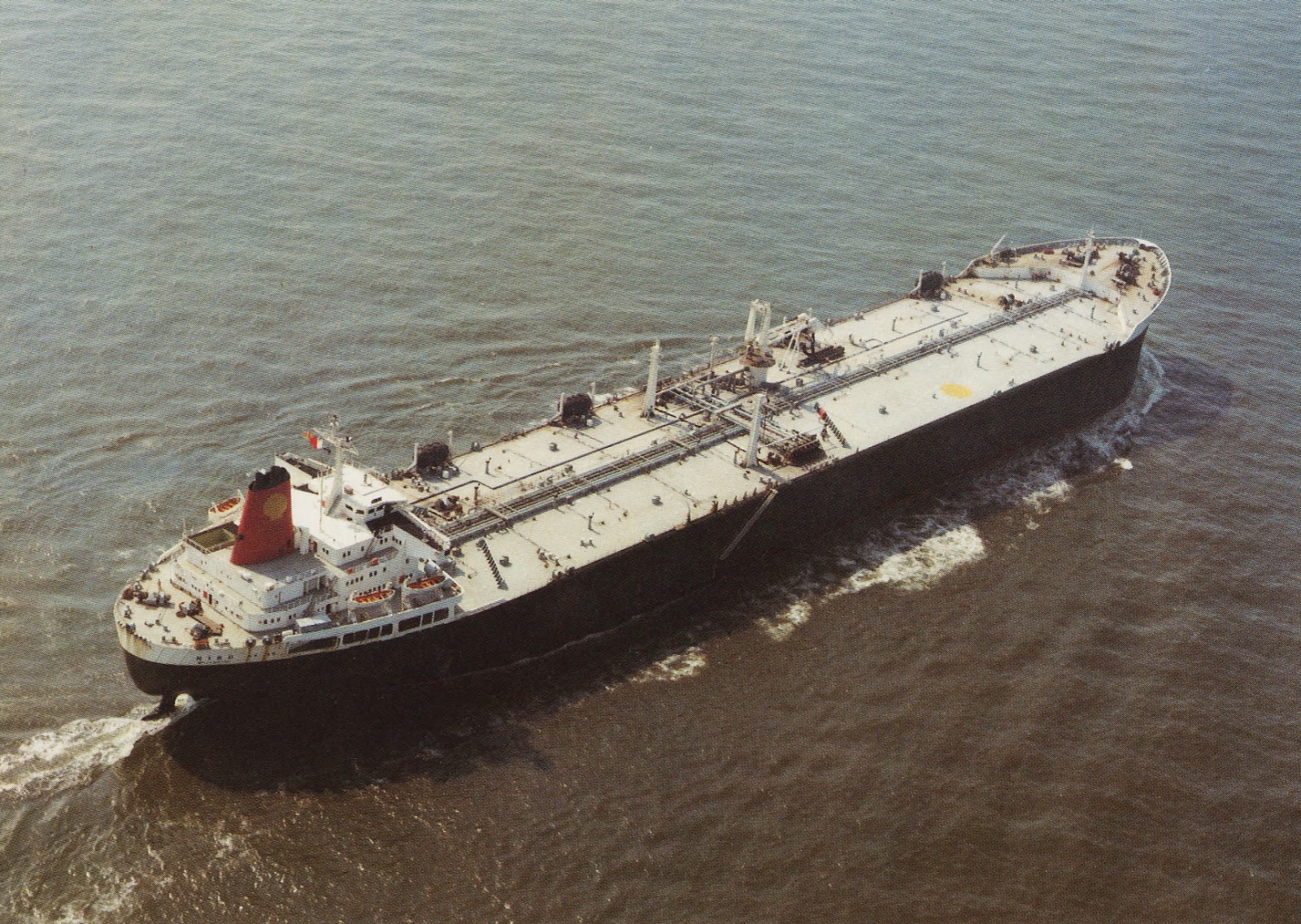 'ZIEN EN WETEN': SHELL TANKERS B.V. SCHEPEN, NAMEN ETC. (DEEL 9)