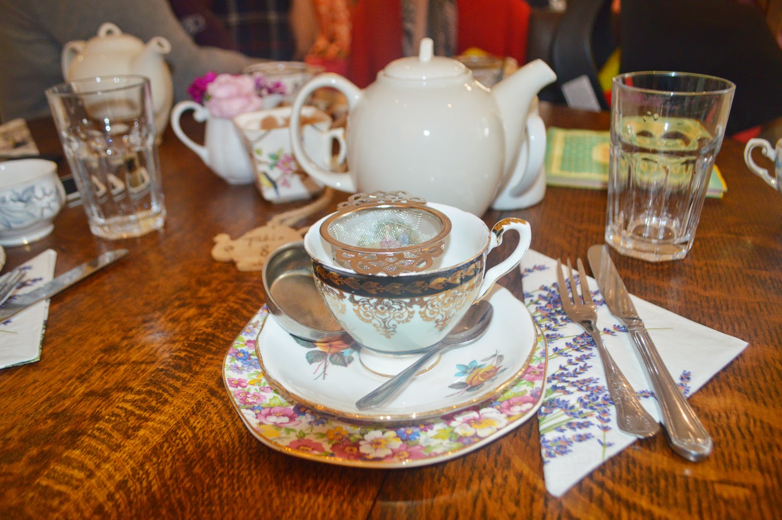 , Cardiff Bloggers Meet at Pettigrew Tea Rooms #cdfbloggerstea