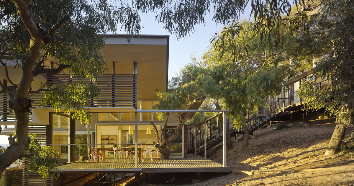 Sebaiknya Institusi Politik Dan Keagamaan Dipisahkan Hal Tersebut