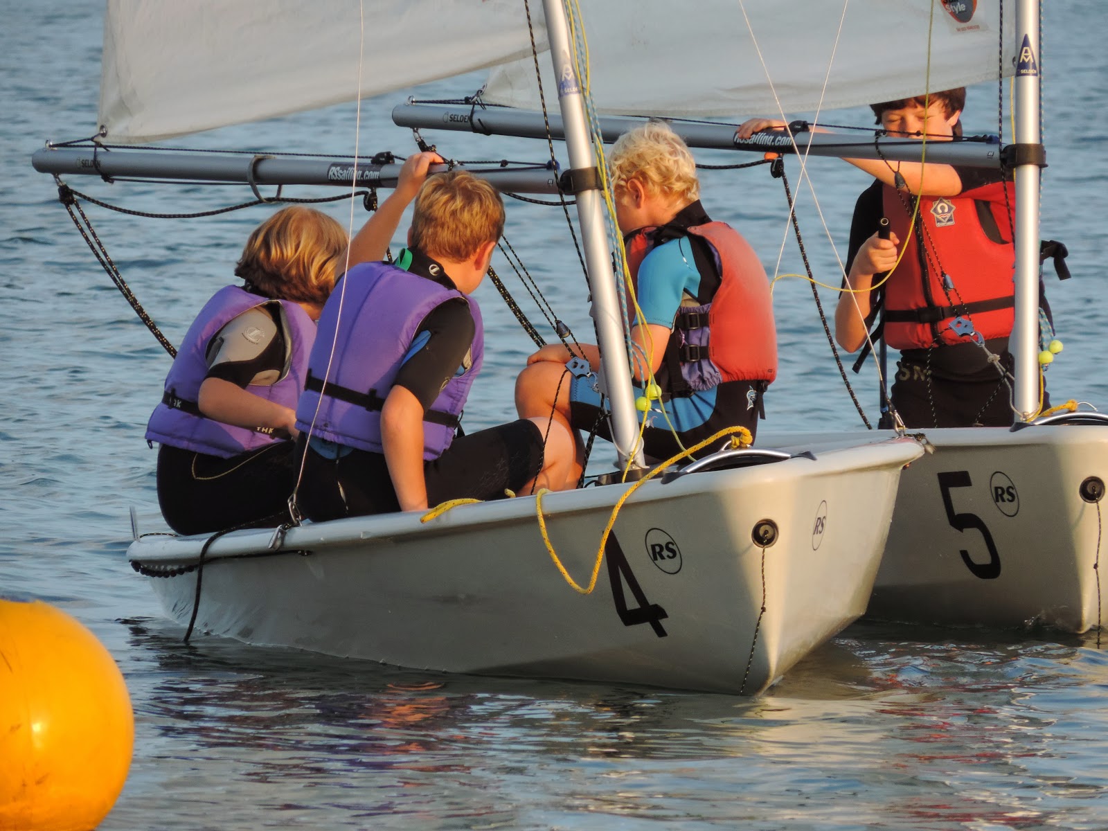 sailing students in lifejackets portsmouth watersports centre