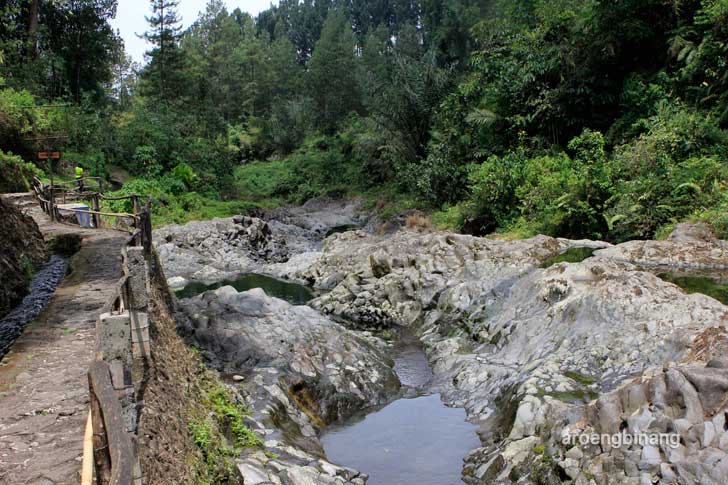 telaga sunyi baturraden banyumas