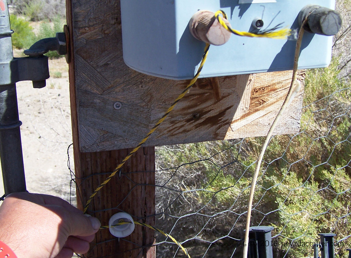 Garden44 DIY electric fence insulators